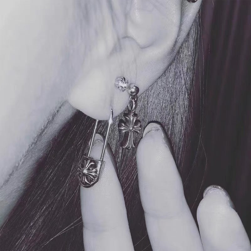 X1Q45A5E Popular Earrings