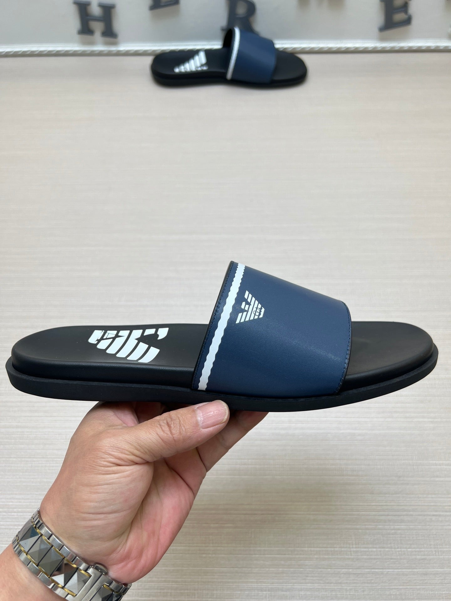 Z5ZA104 Popular slippers