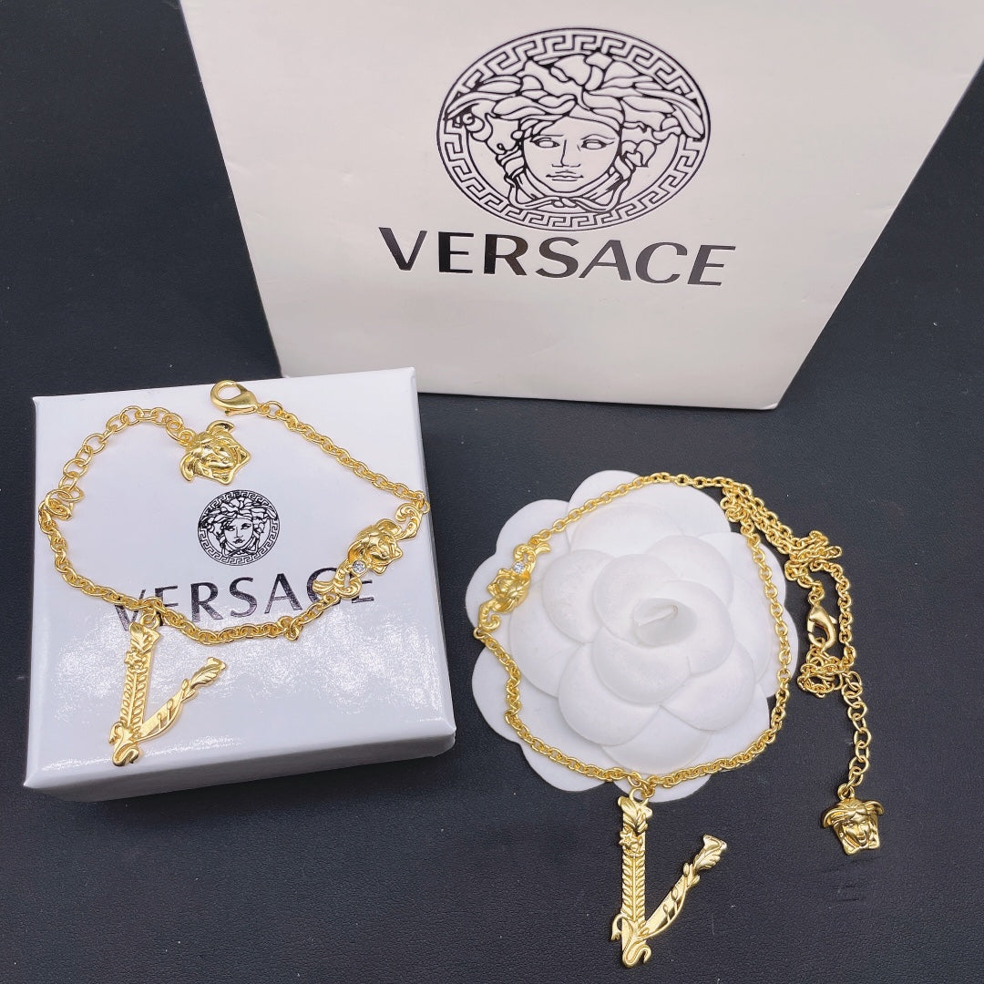 X1Q85V145X Popular Necklace. Bracelets
