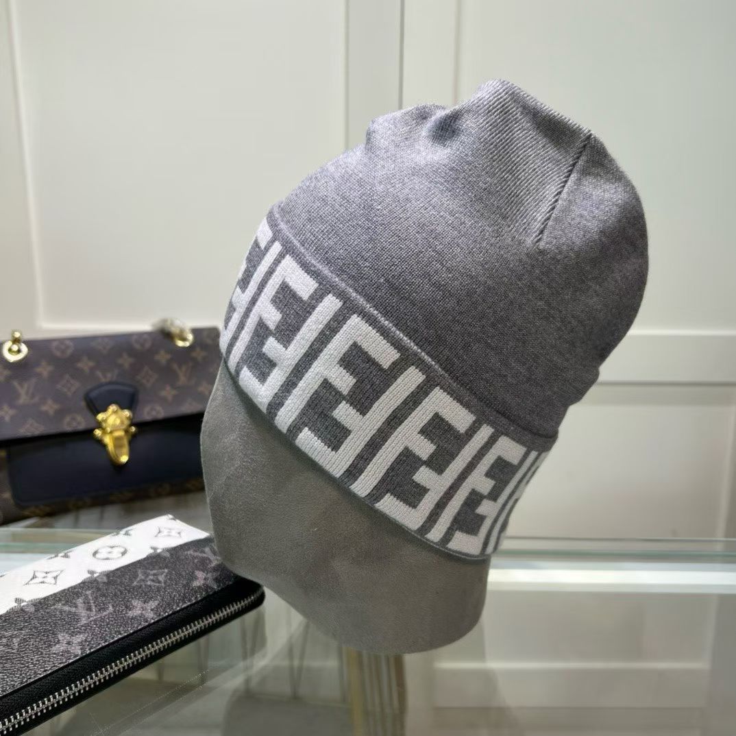 M1R86F32 Popular hats