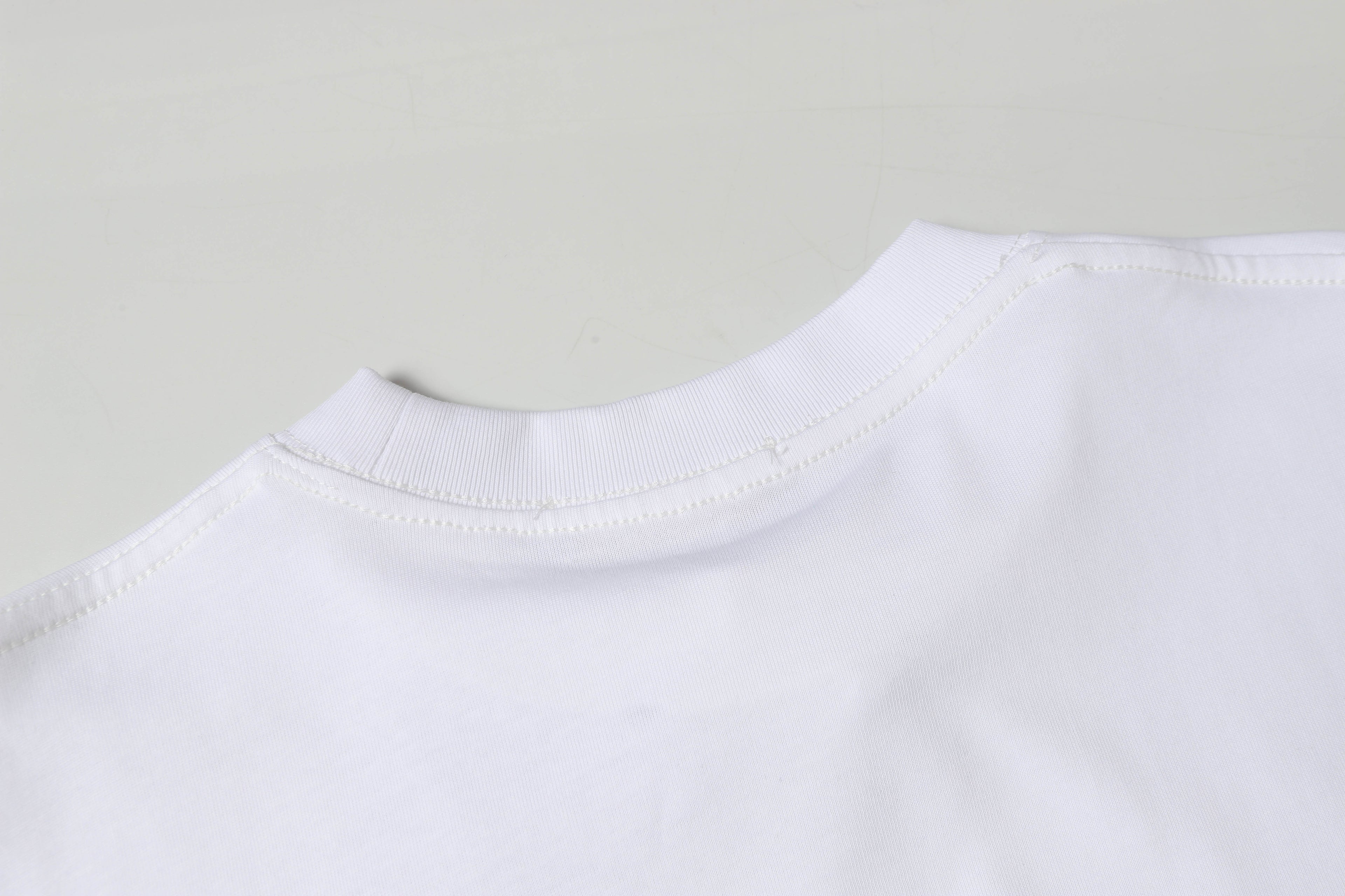 U1R45E145 Popular T-shirt