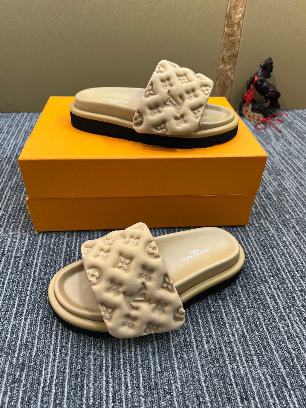 Z5YE116 Popular Slippers
