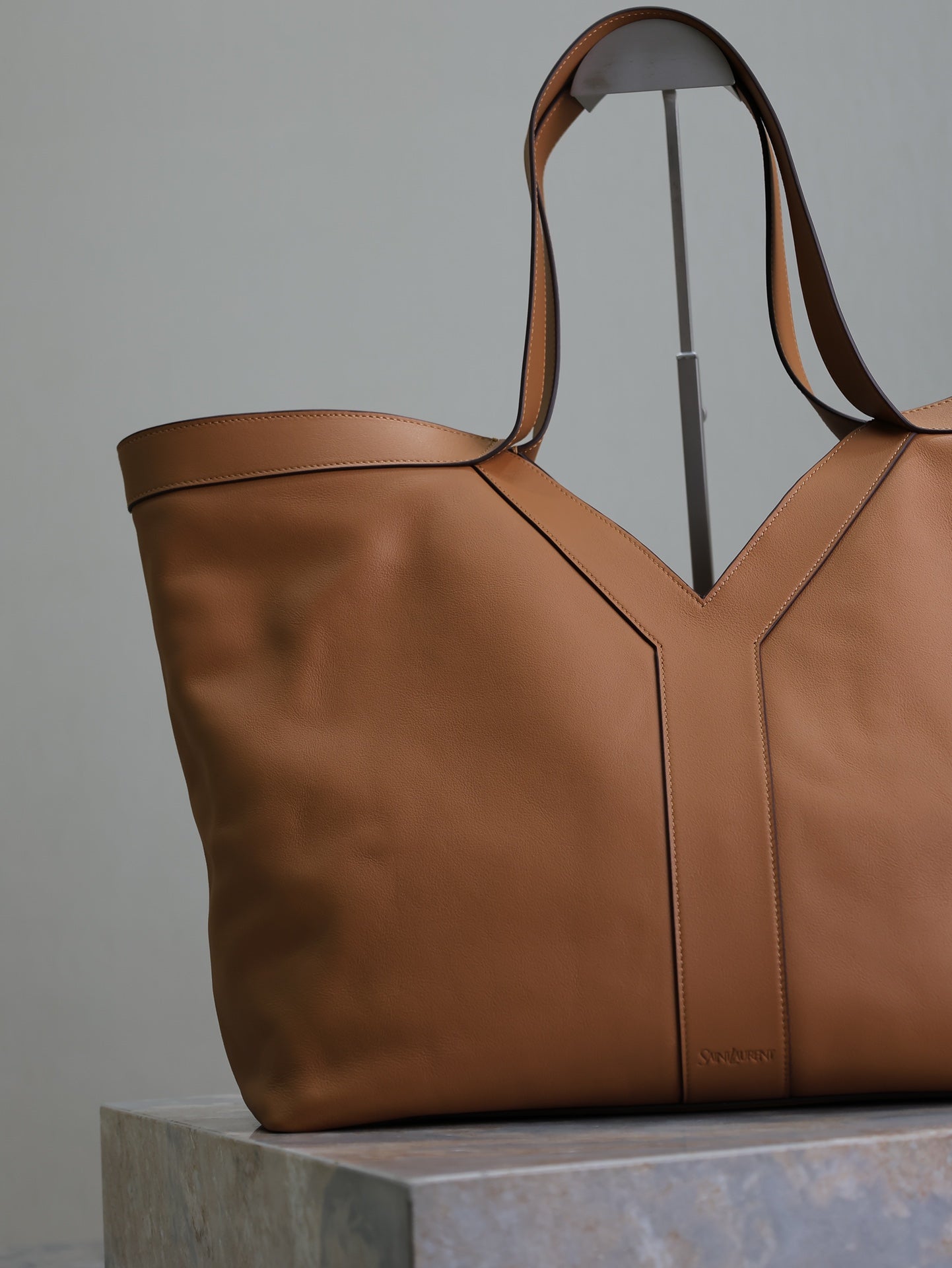 B1X124SL85 Popular   leather bag