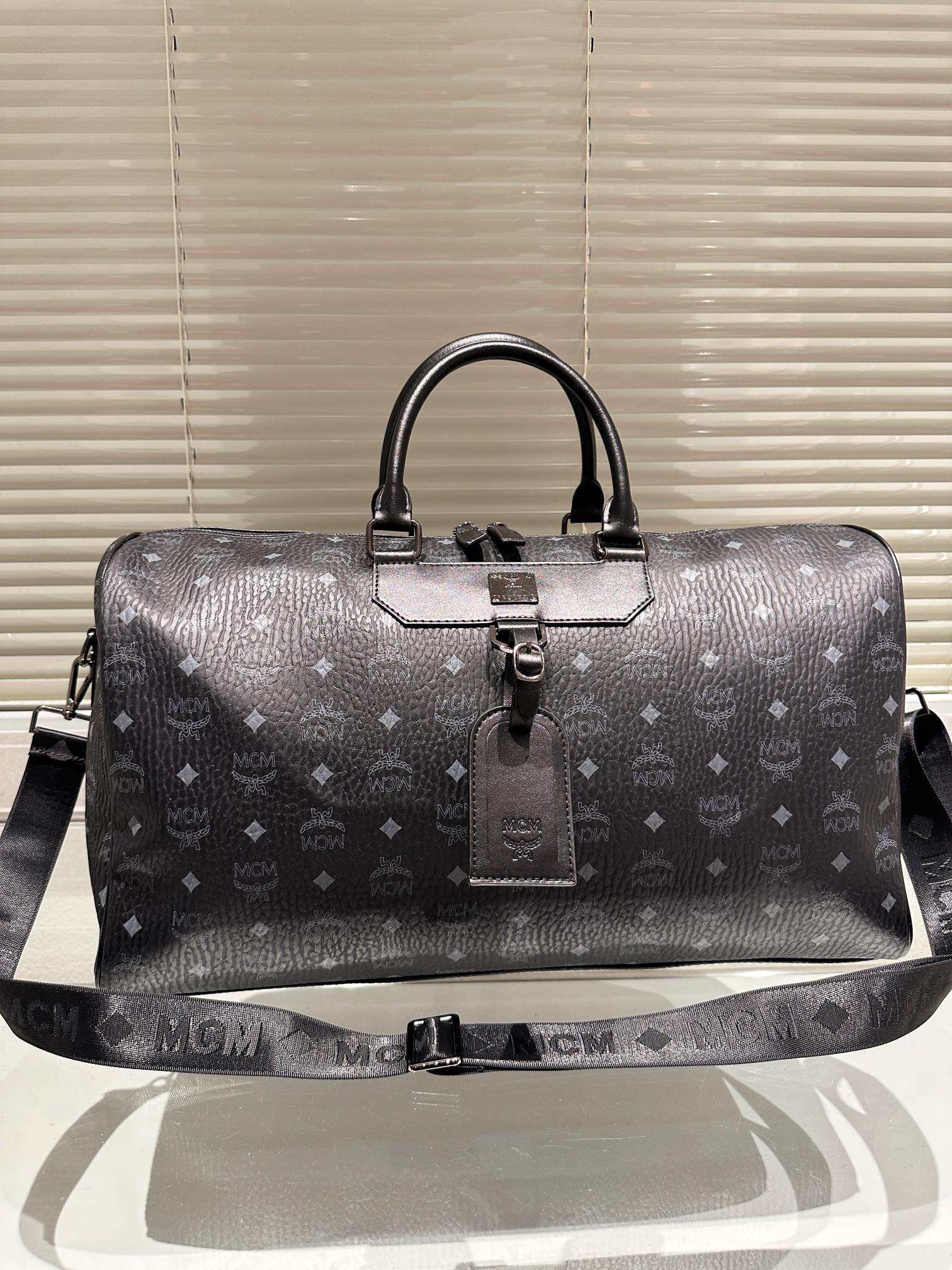 B6X103M198 Popular  leather bag 