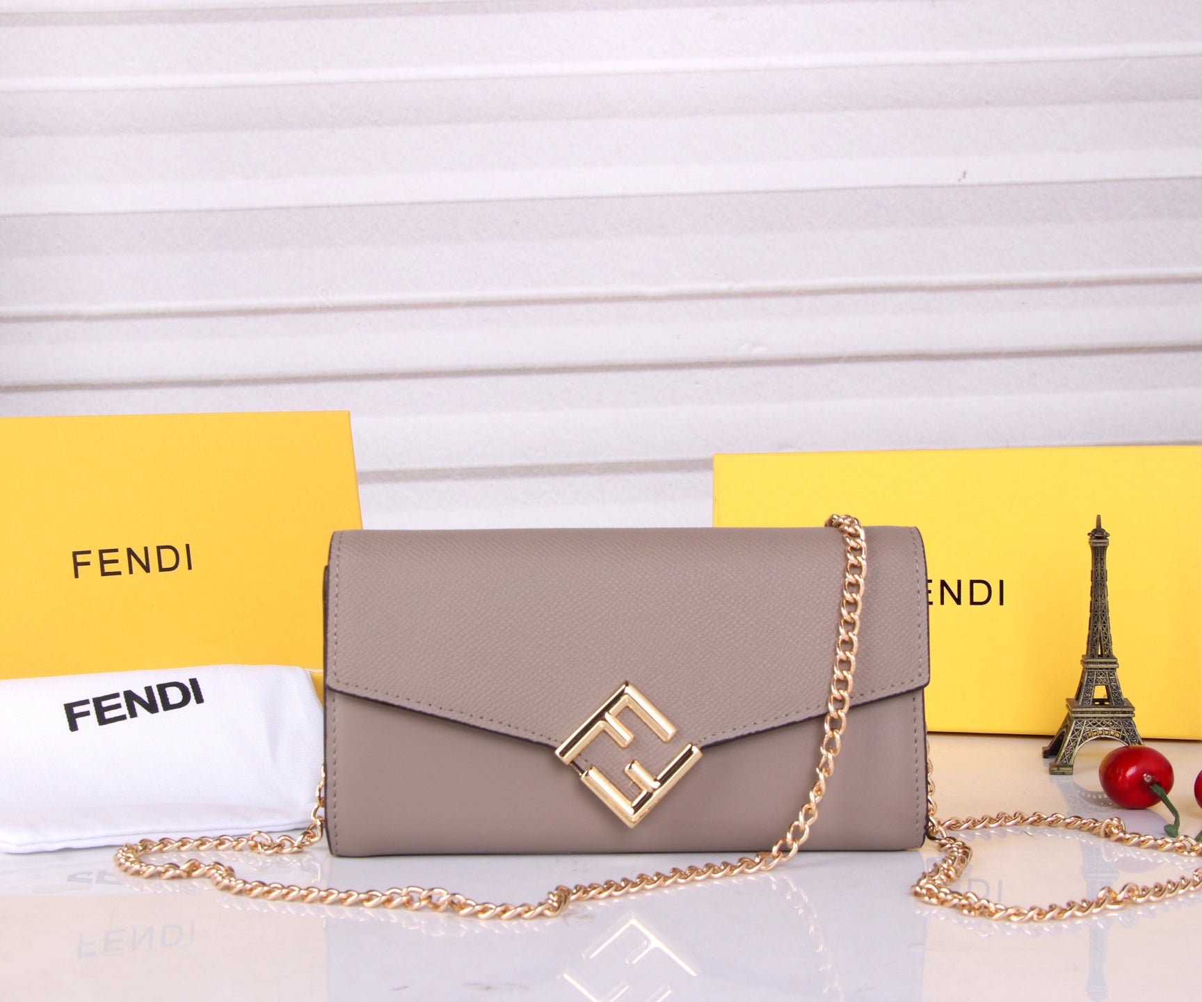 B1P36F103 Popular leather bag