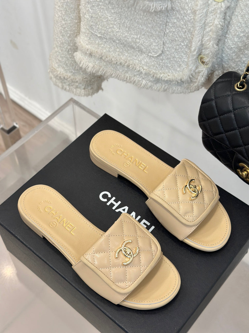 Z1ZC245  Popular Slippers