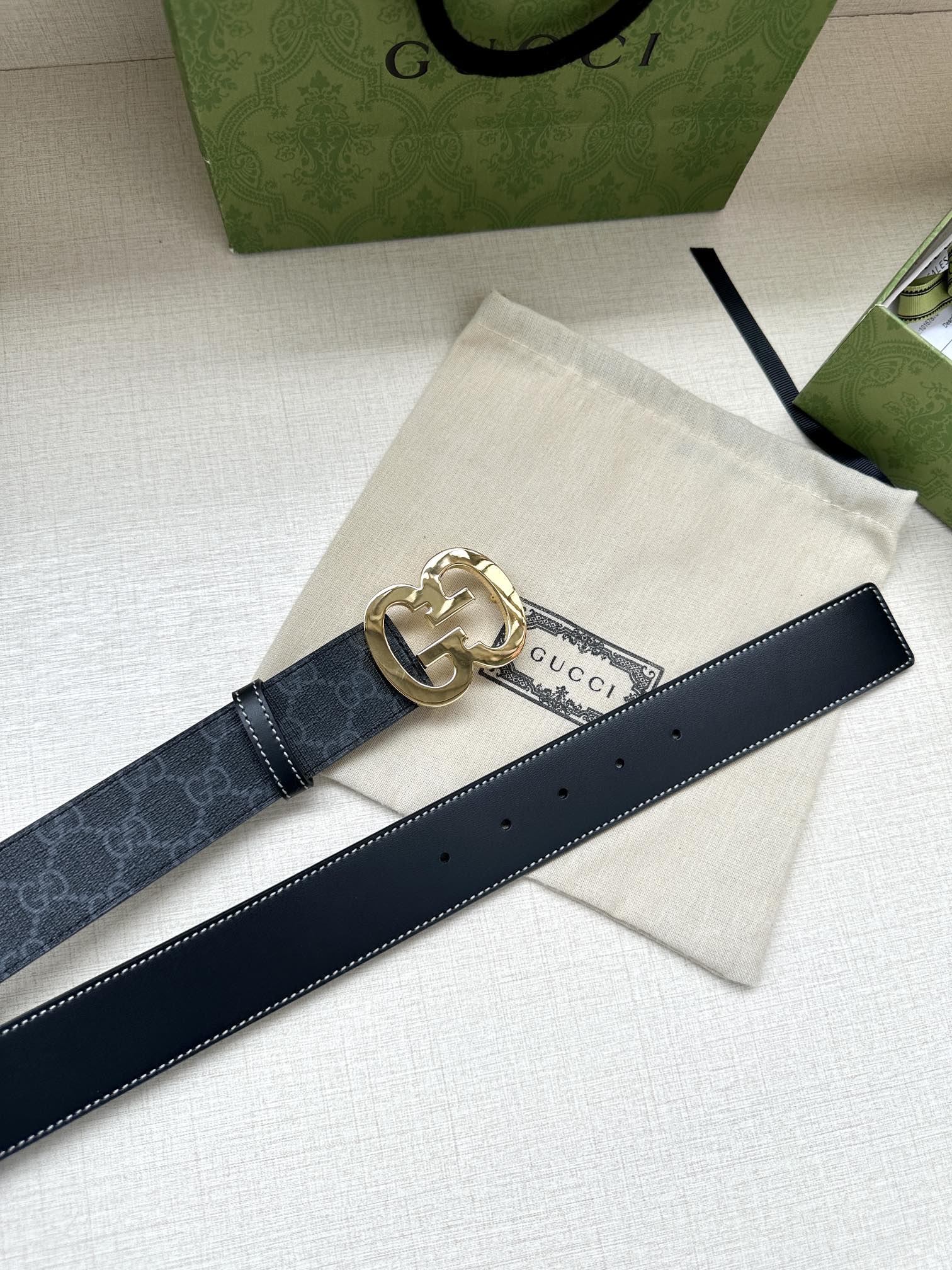 P1R55B210 Popular  High quality belt With full package