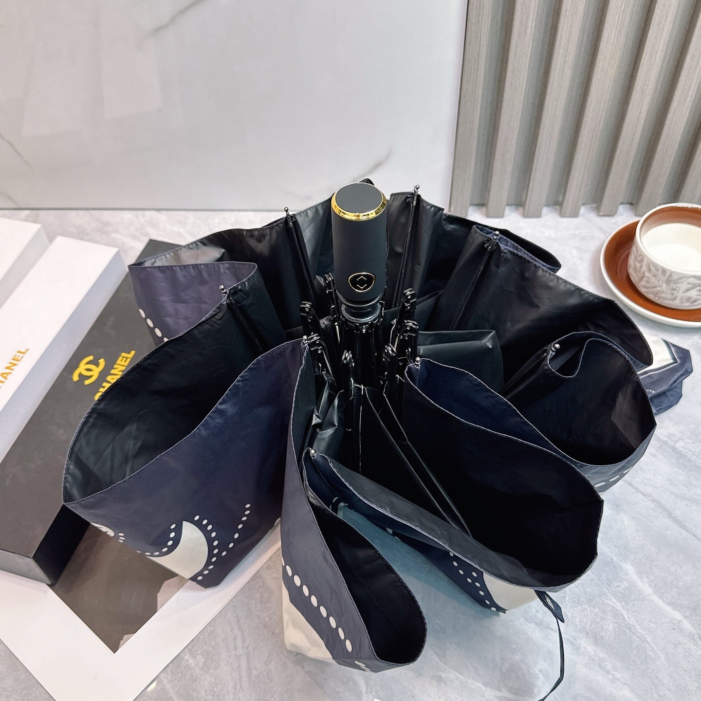 J1R85C45 Popular UV resistant umbrella