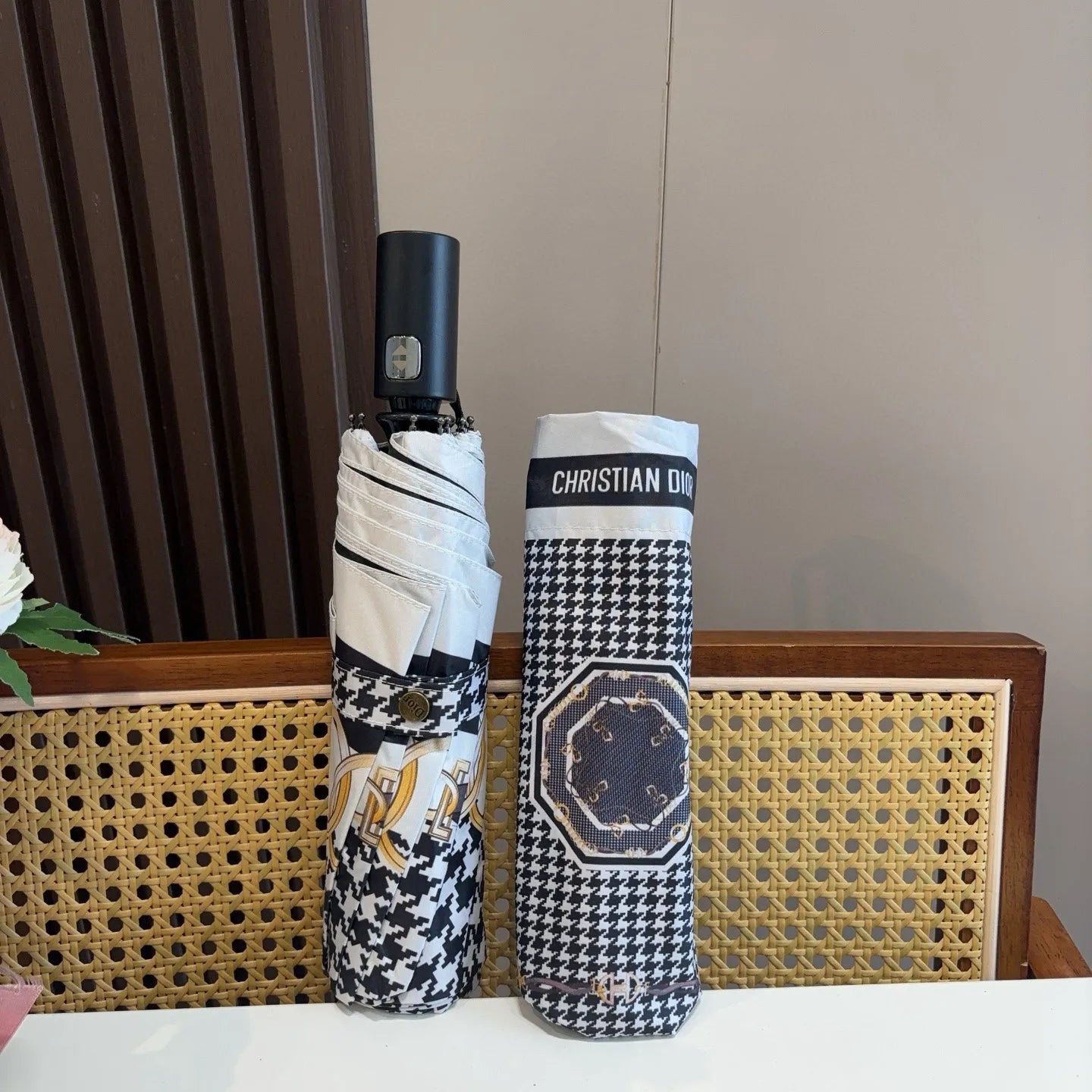 J1R85D147 Popular UV resistant umbrella