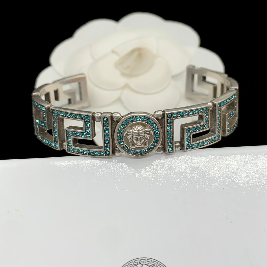 X1N73V73K  Popular bracelet