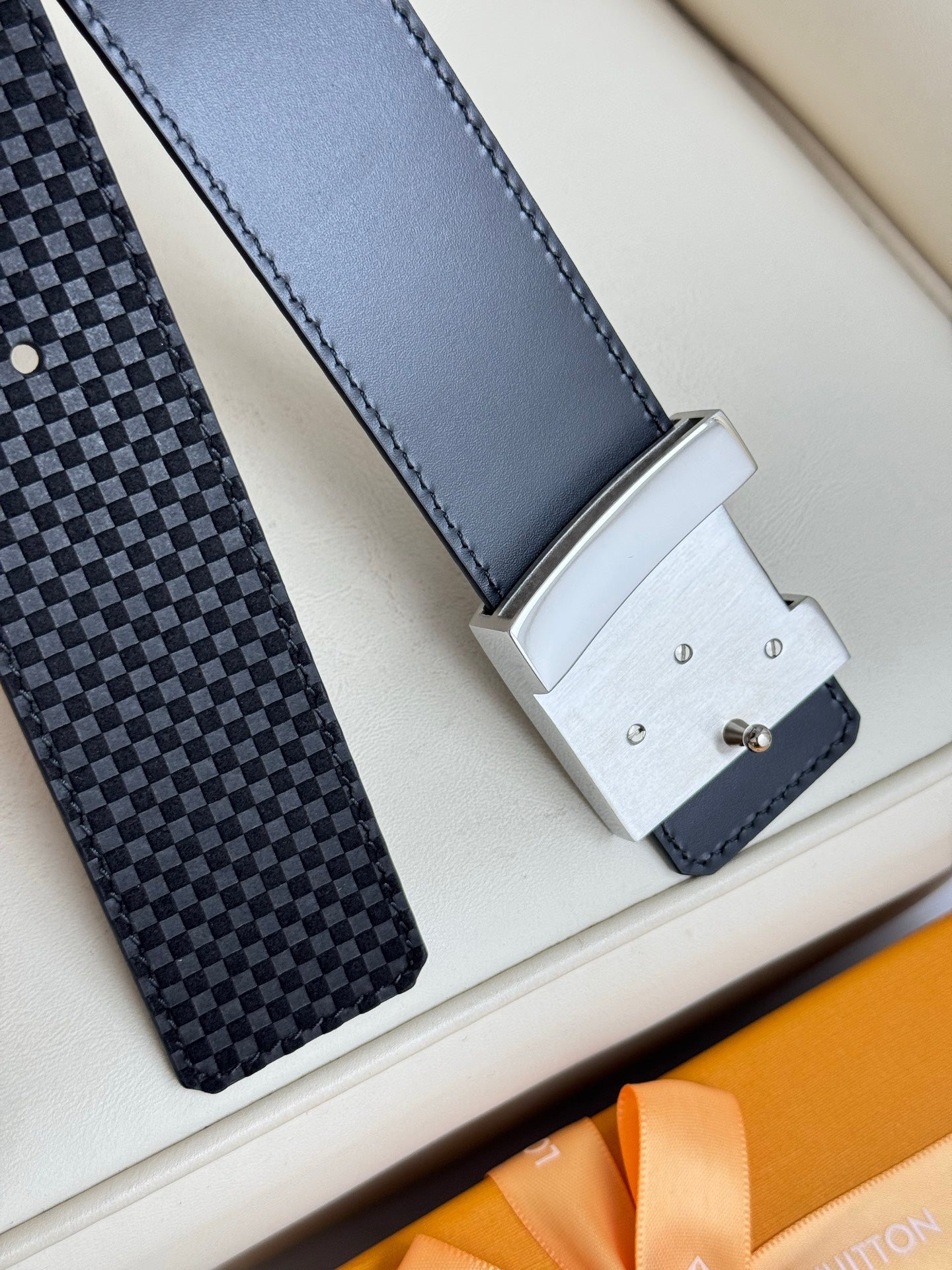 P1Q115E10 Popular High quality belt With full package