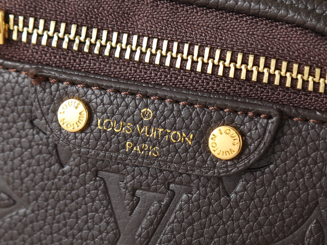 B1P46E71 Popular leather bag