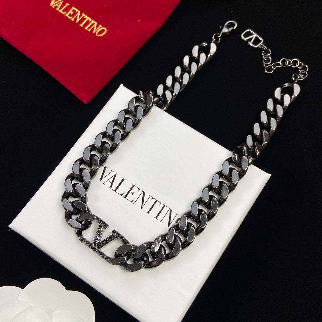 X1Z54VL4460X  Popular   Necklaces
