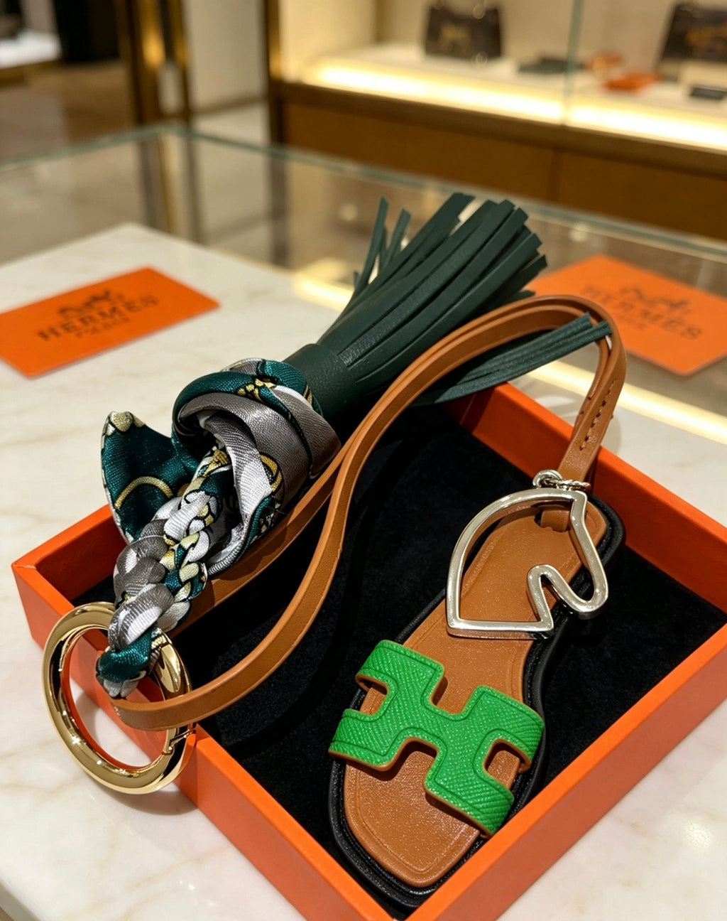 A1R76H105 Popular bag 's charms accessories