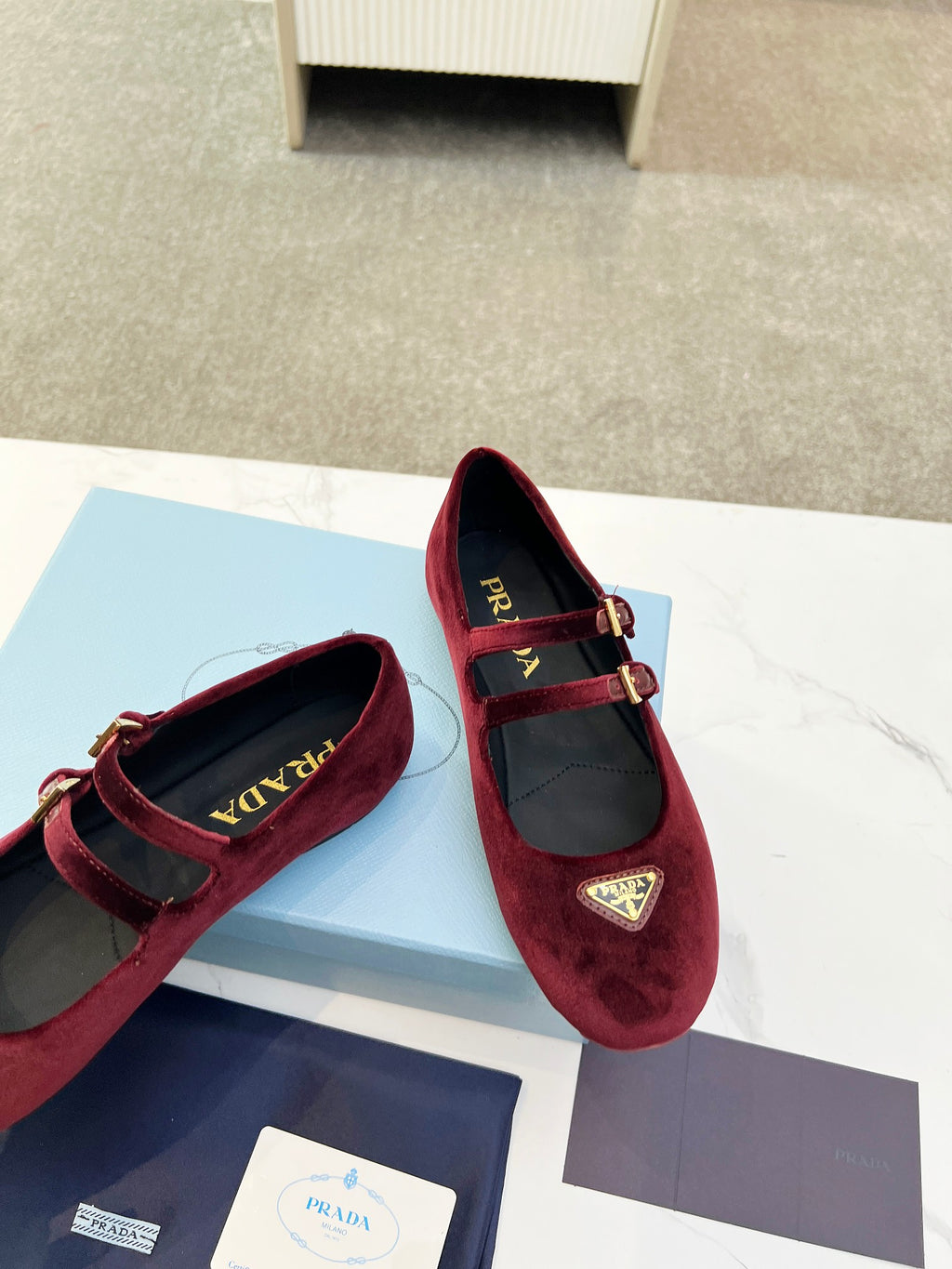 Z2Q105P404 Popular high-quality Shoes