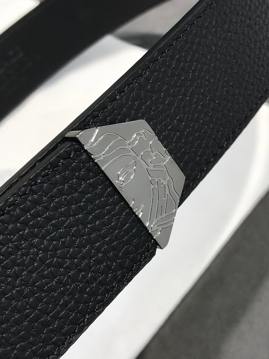 P1Q64V84 Popular  High quality belt With full package