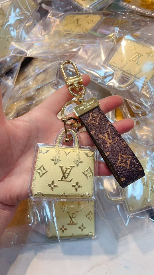 A1Z105E24 Popular bag 's charms accessories