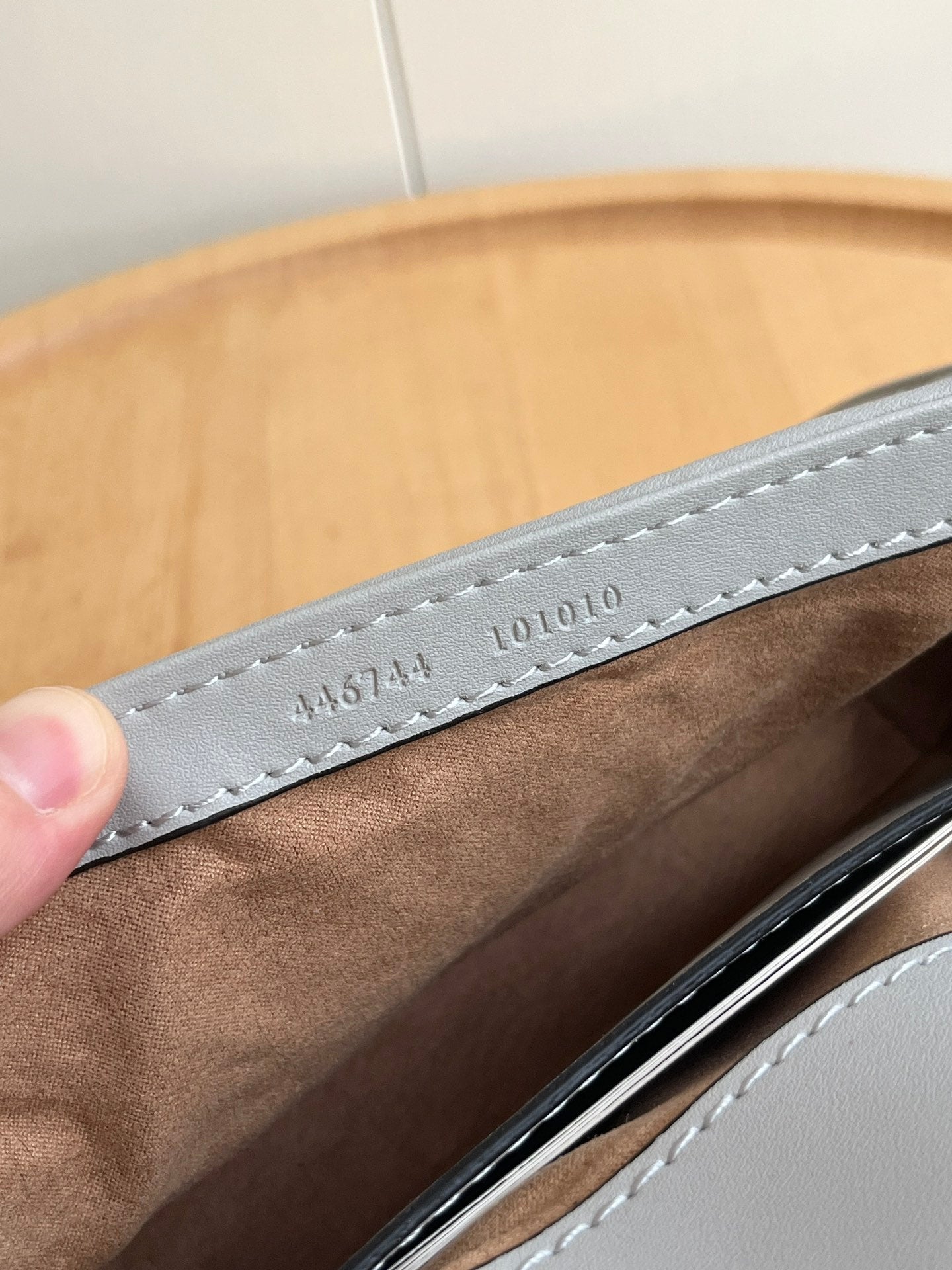 B1X54B444 Popular leather bag