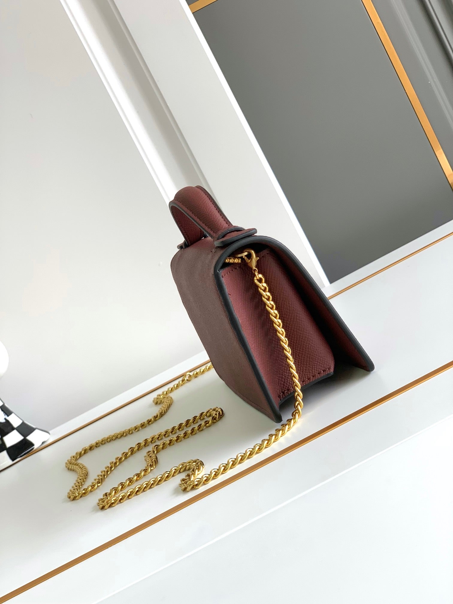 B1X44VL272 Popular leather bag 