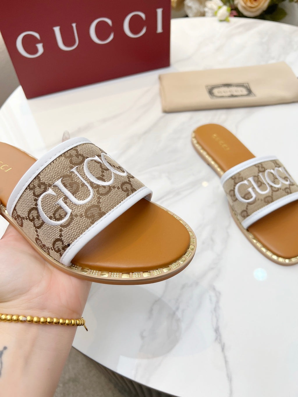 Z2Q55B29 Popular high-quality  Shoes