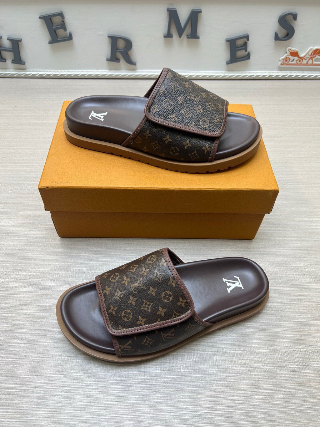 Z5WE246 Popular Slippers
