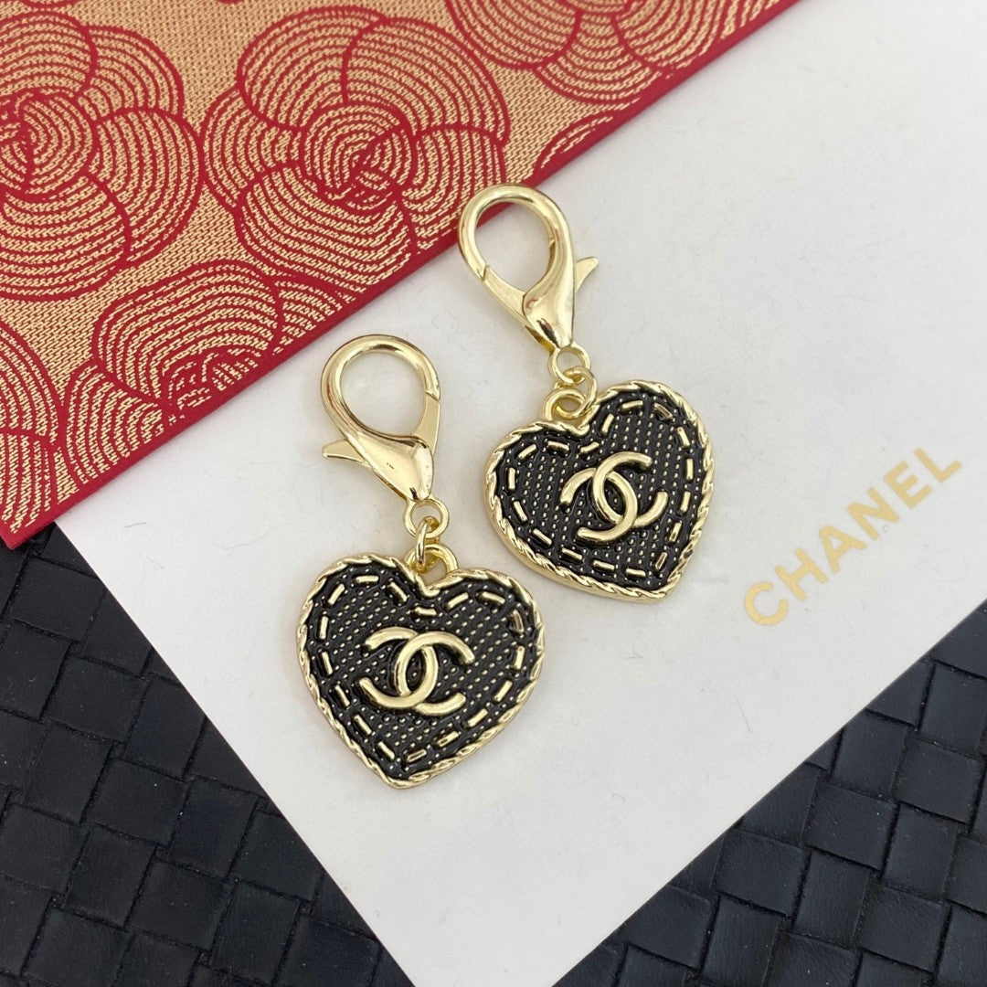 A1Z105C61 Popular bag 's charms accessories
