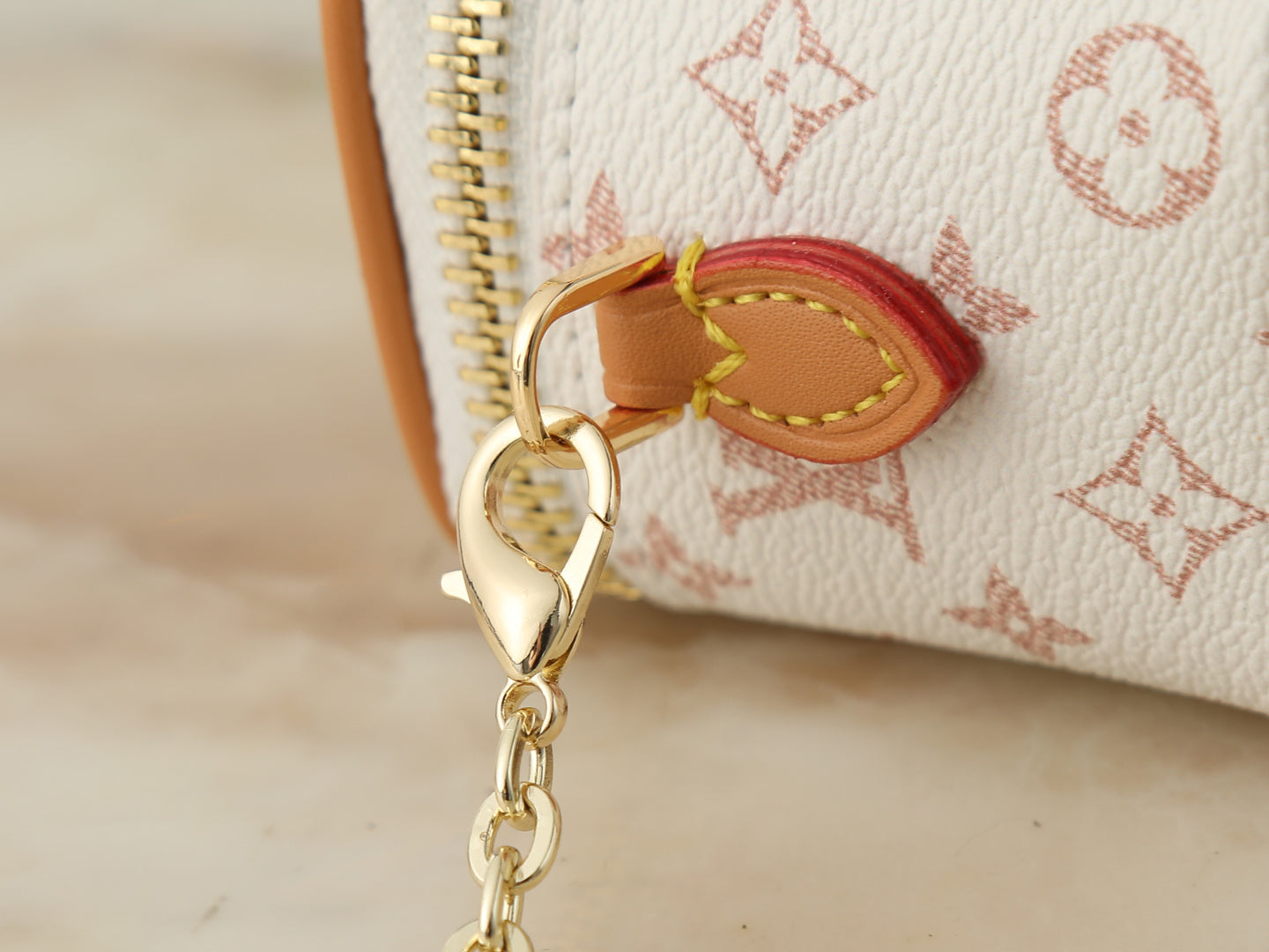 B1P76E3 Popular leather bag