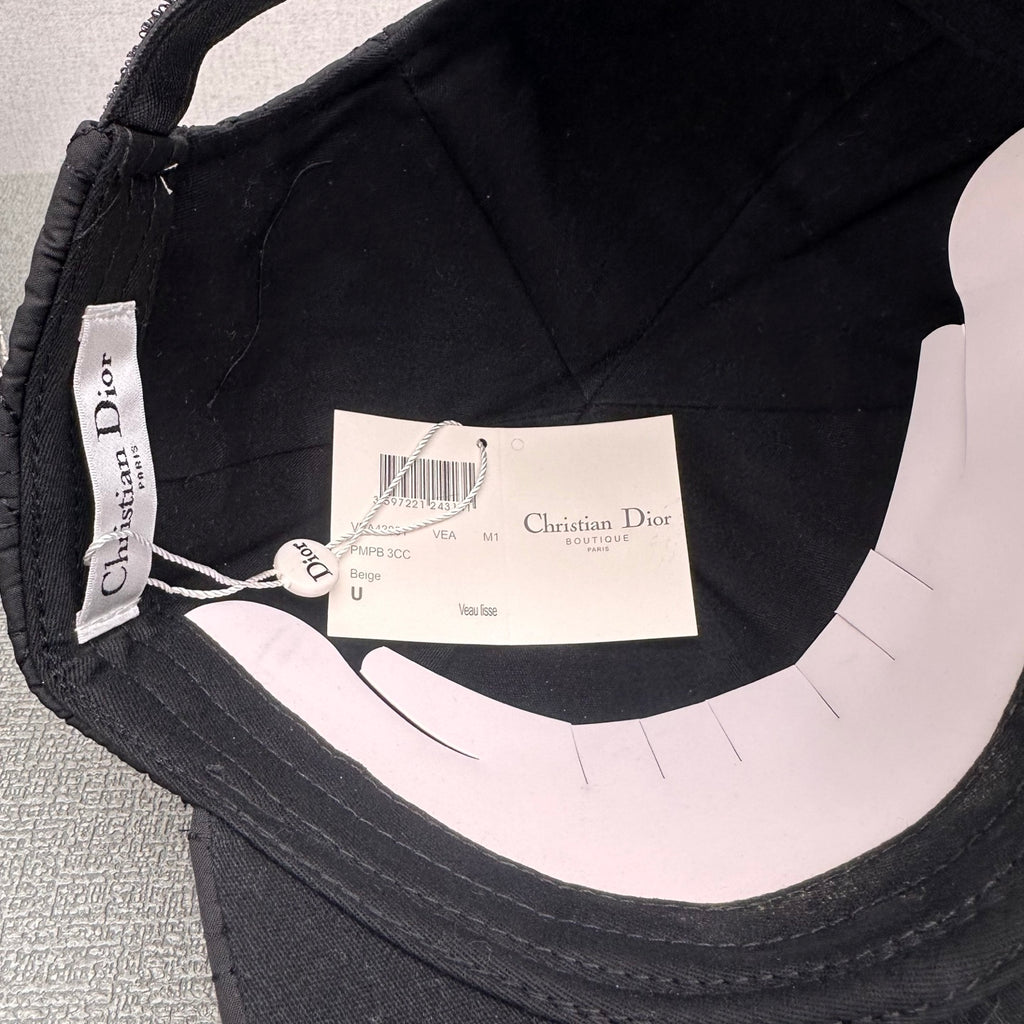 M1Q105D109 Popular hats