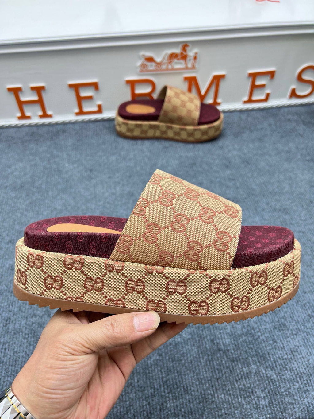 Z5ZB122 Popular slippers  Sole thickness 5.5cm