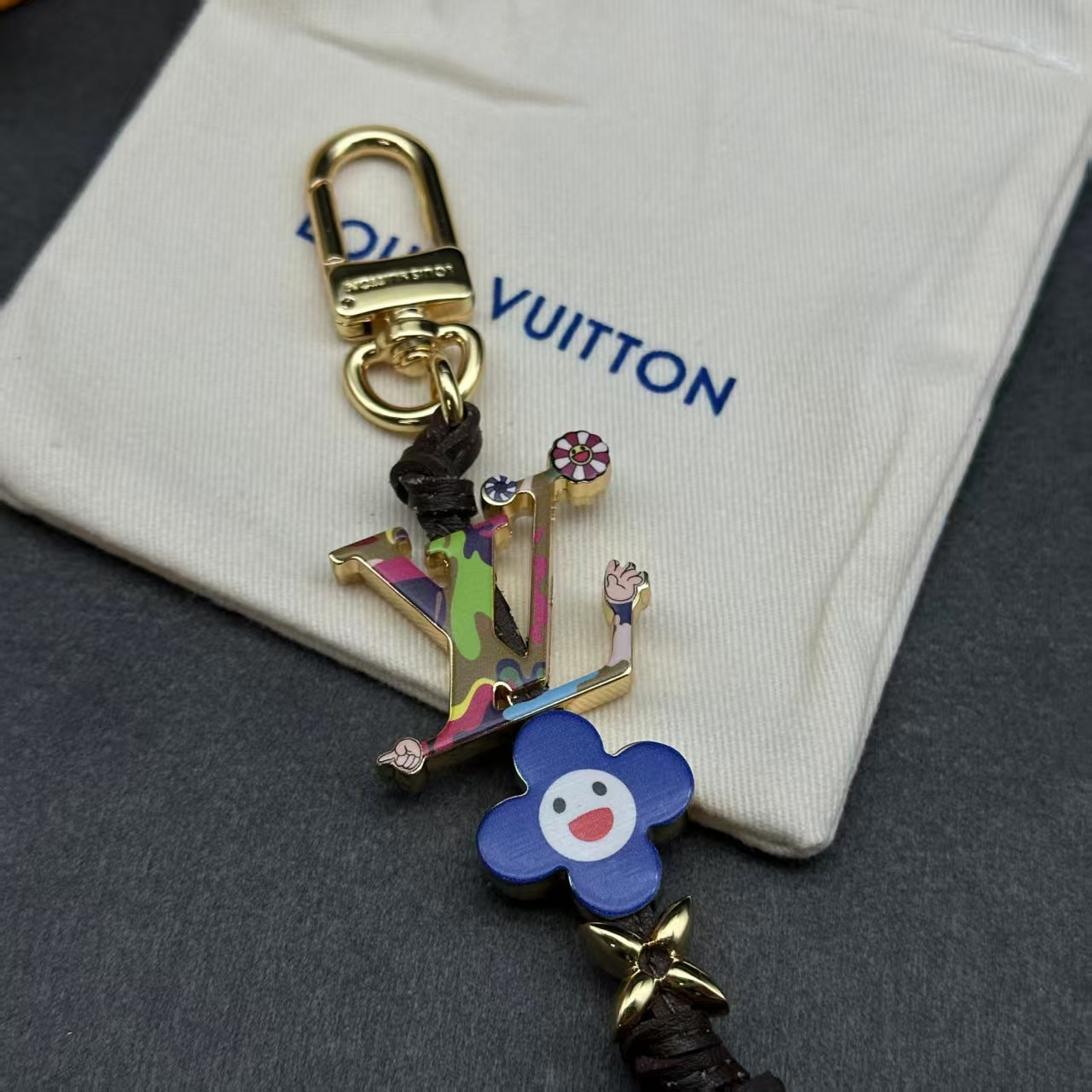 A1R85E15 Popular bag 's charms accessories