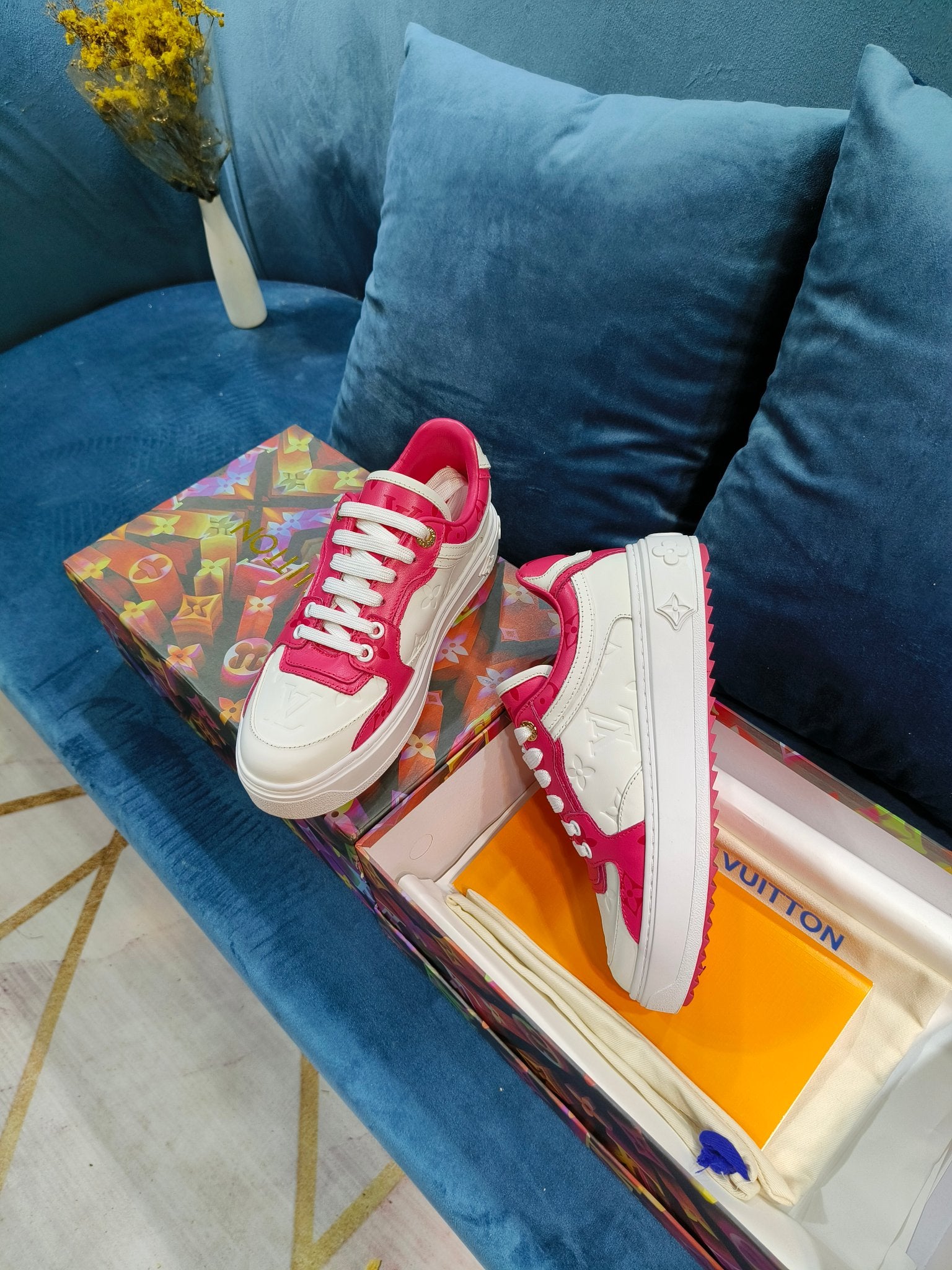 Z2YE45 Popular Sneakers