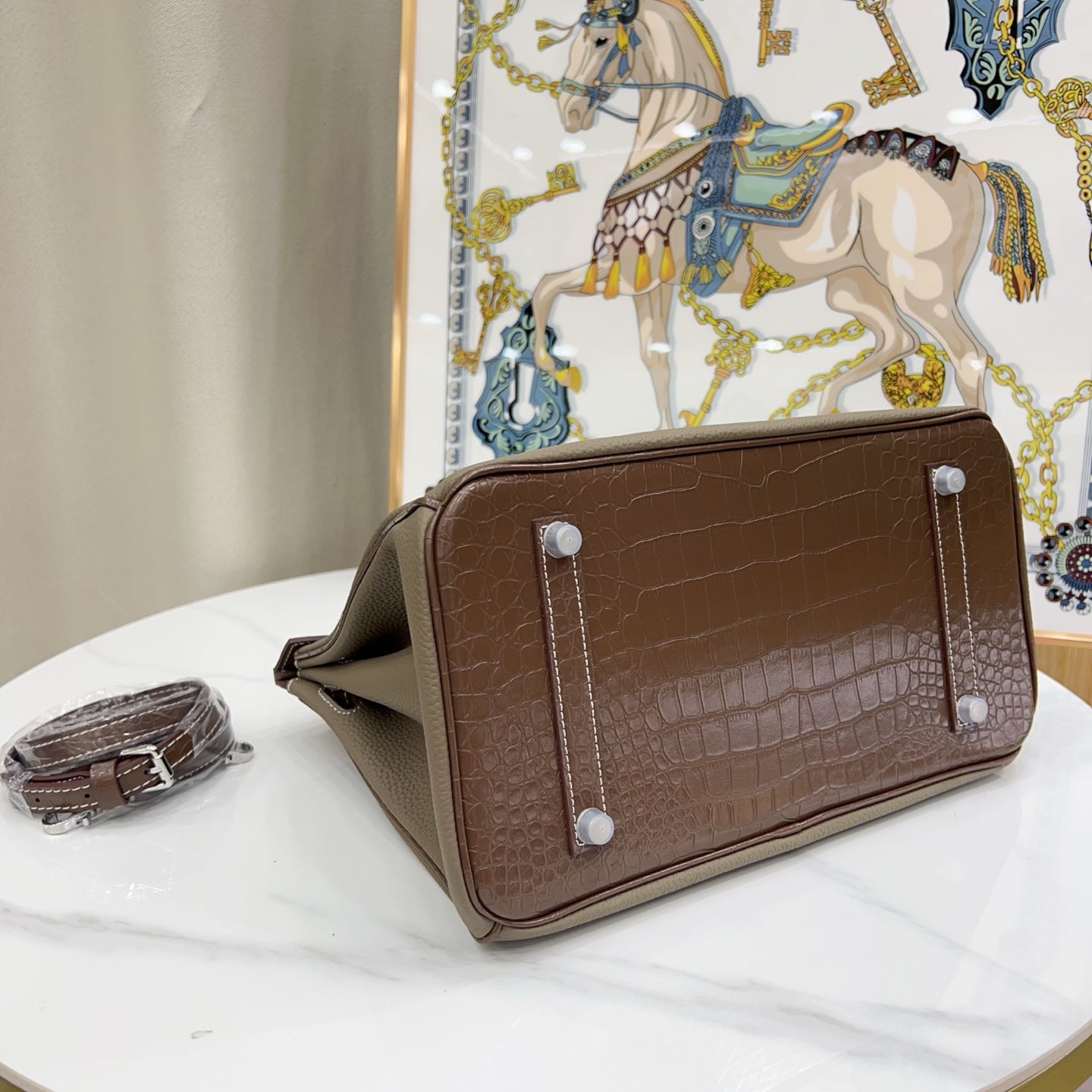 B1N46H3 Popular  leather bag 