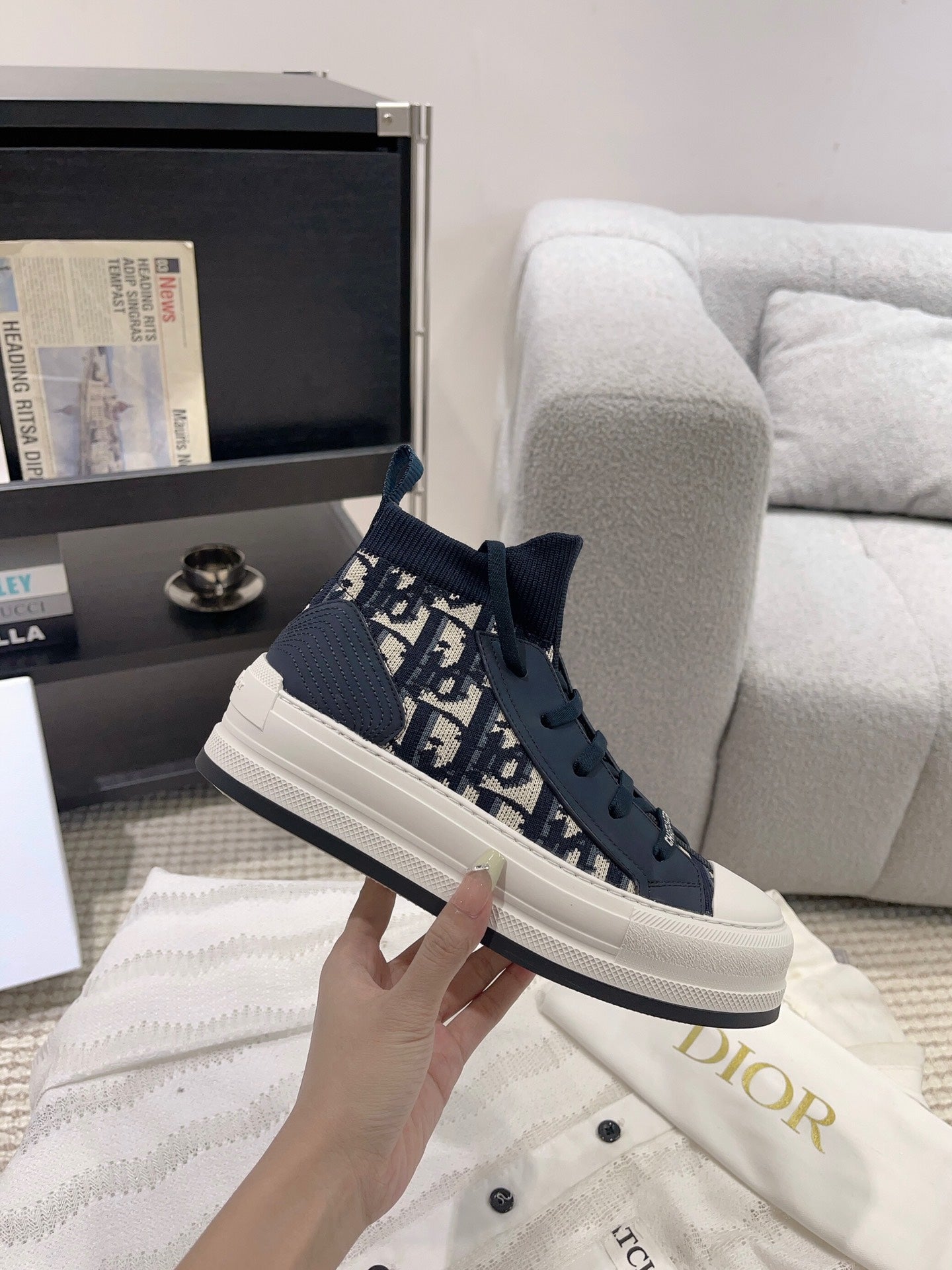 Z2Q105D427 Popular high-quality Shoes