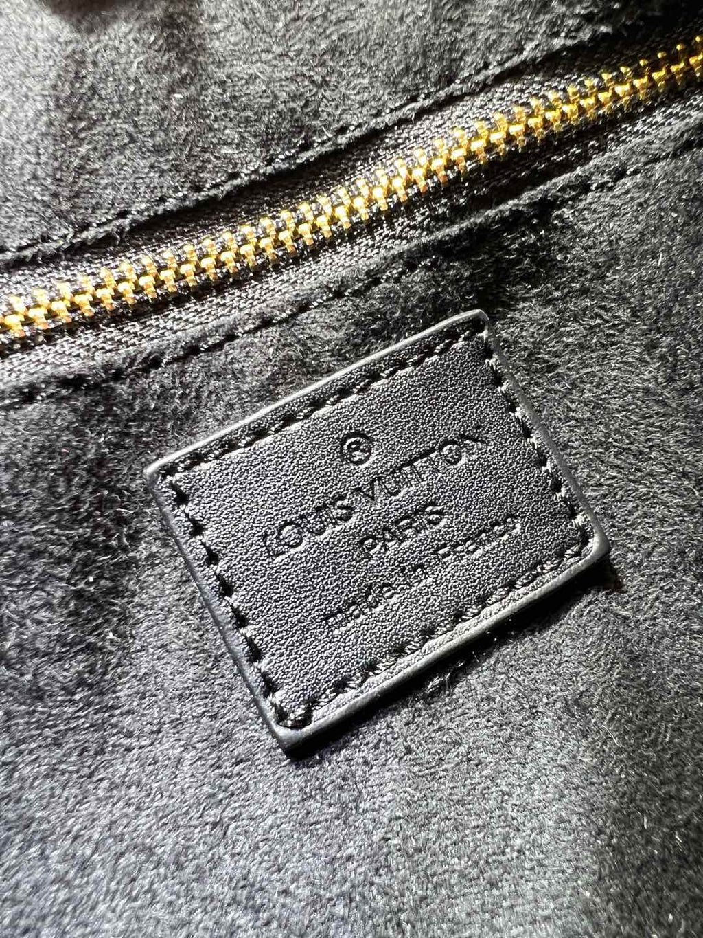 B1W15E33 Popular  leather bag