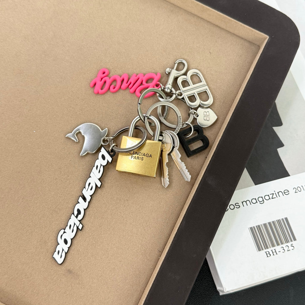 A1R46J38 Popular bag 's charms accessories