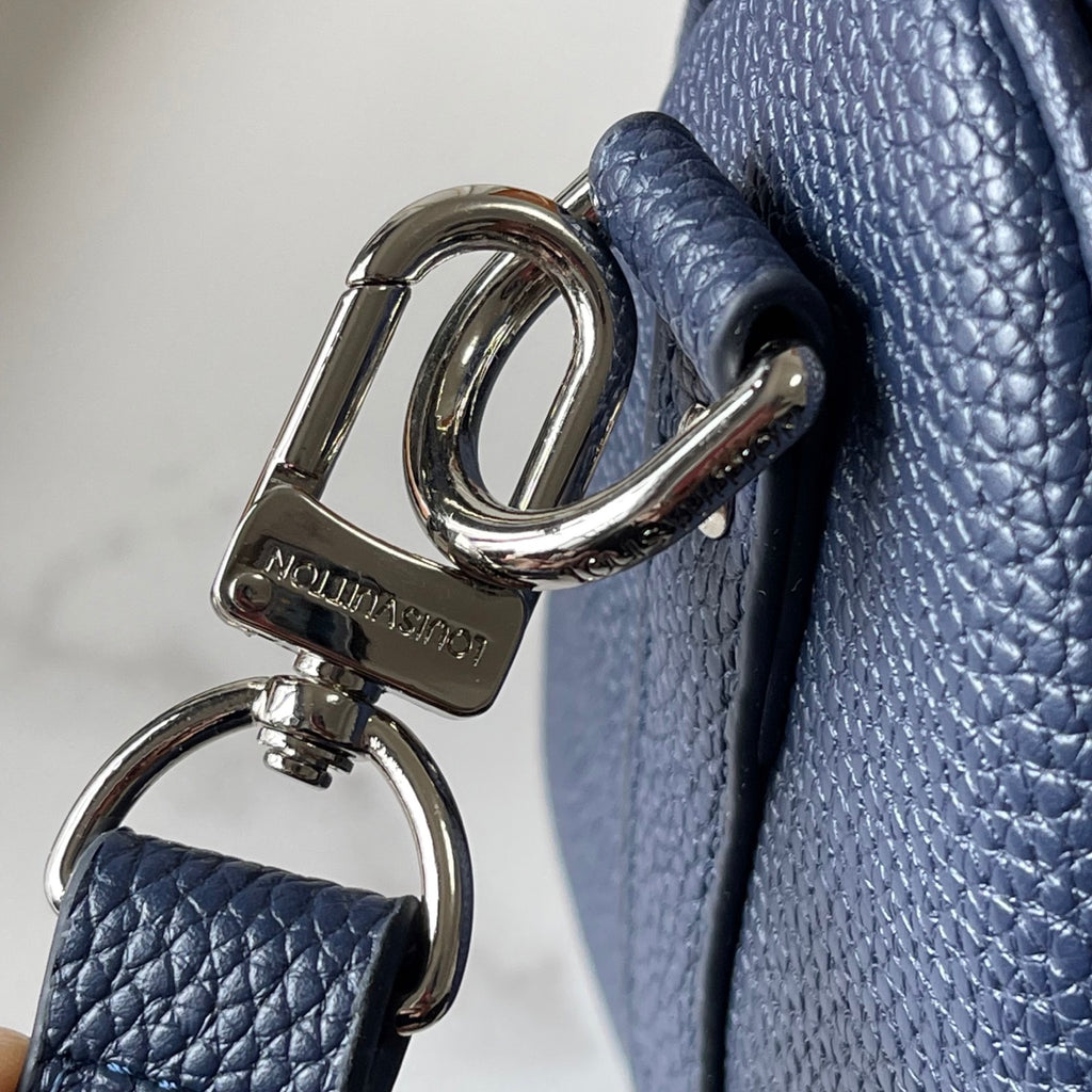 B1P46E31 Popular leather bag