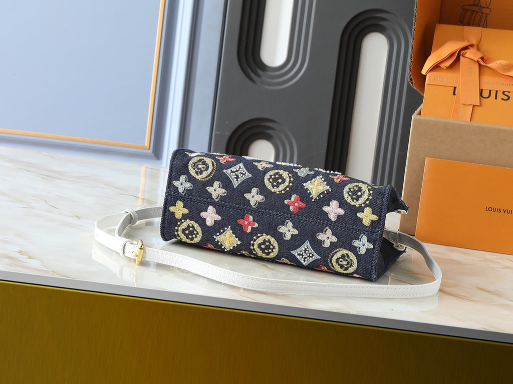 B1R15E22 Popular  genuine leather embroidered bag