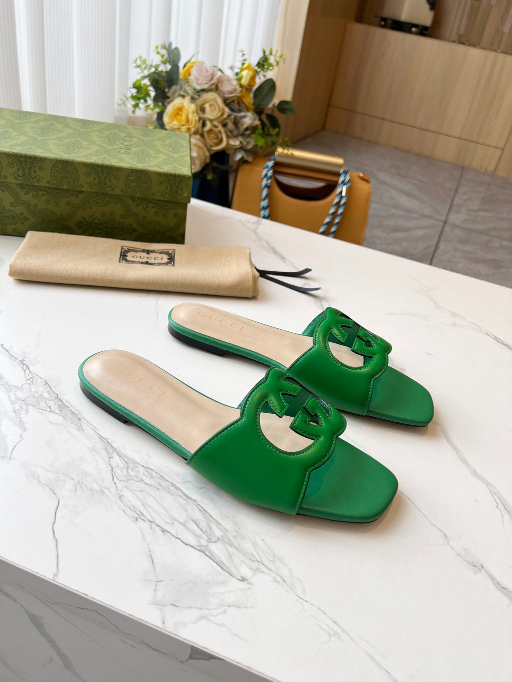 Z2X56B31 Popular high-quality leather Shoes