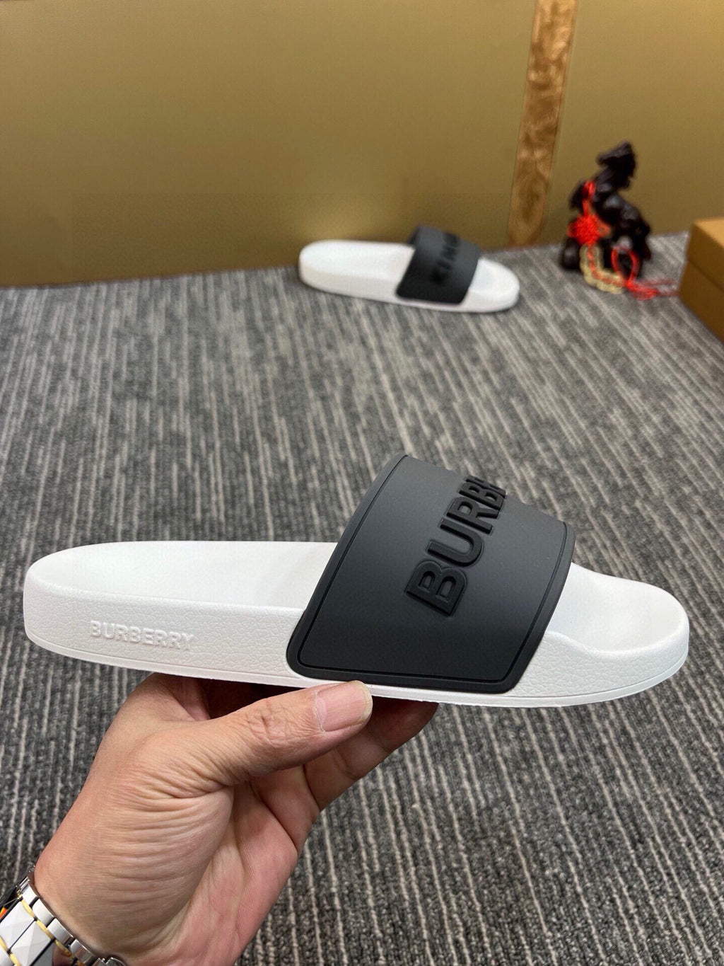 Z5Z35R256 Popular Slippers