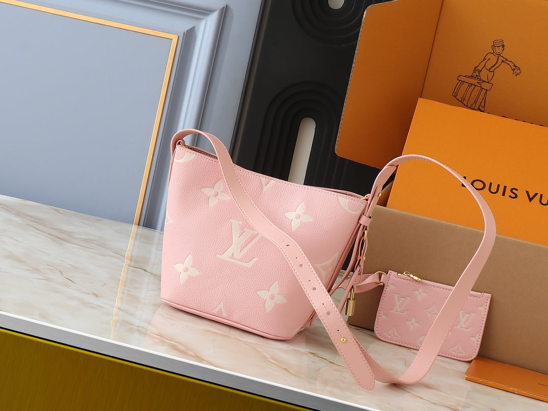 B12W15E3 Popular  leather bag