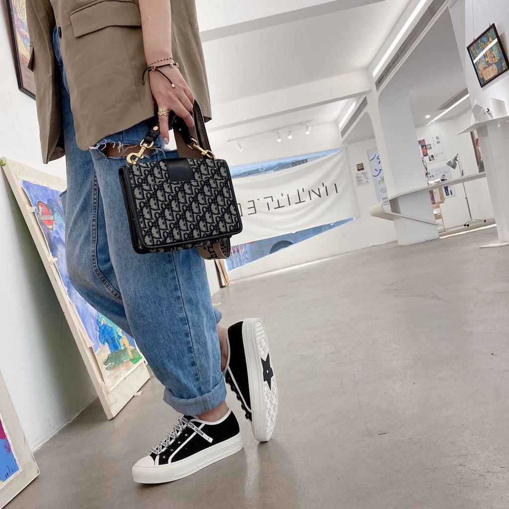 Z2Q105D429 Popular high-quality Shoes
