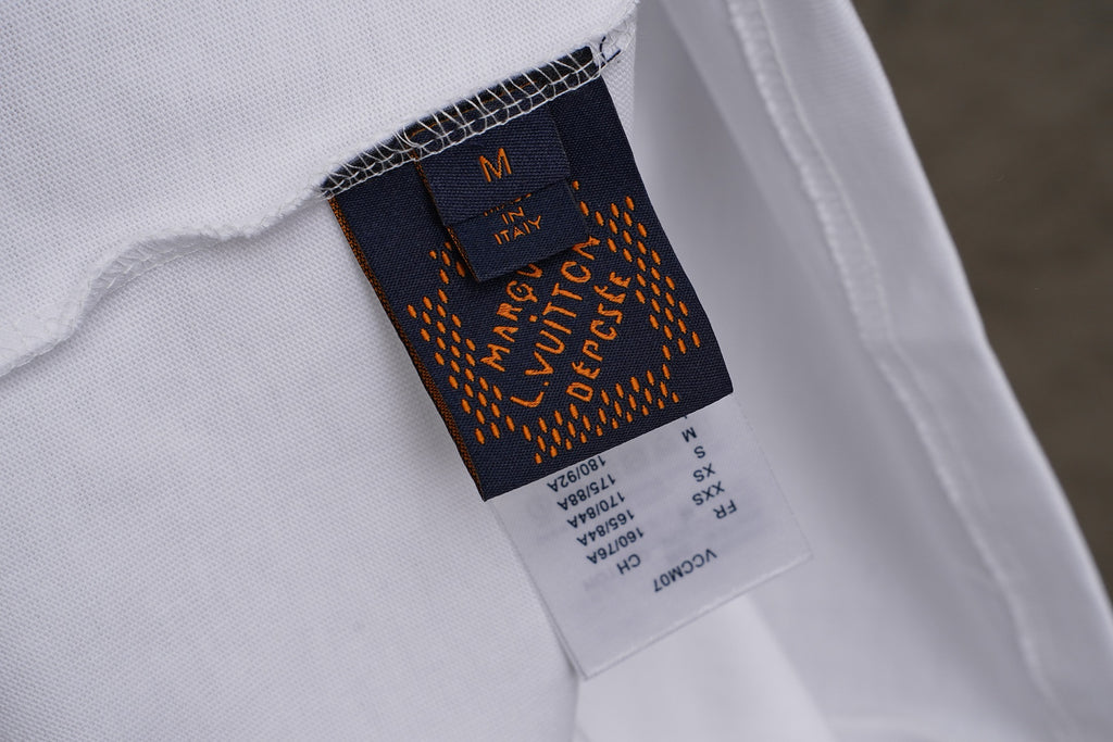 U1R76E19 Popular T-shirts