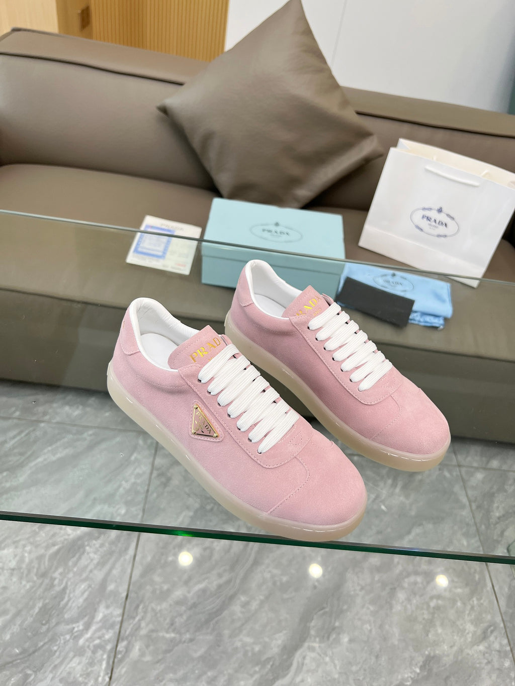 Z2Q95P95 Popular high-quality shoes