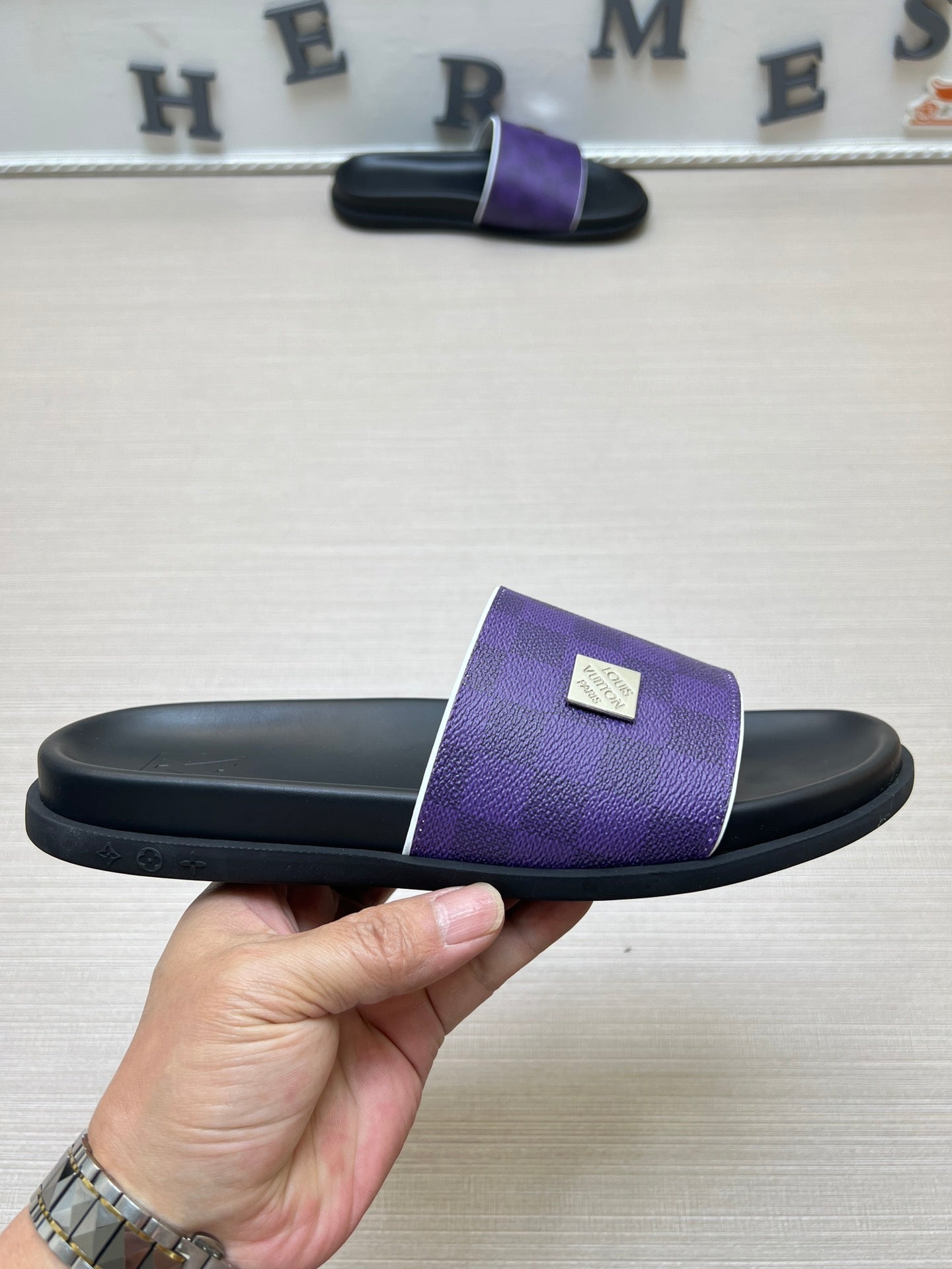 Z5ZE69 Popular slippers