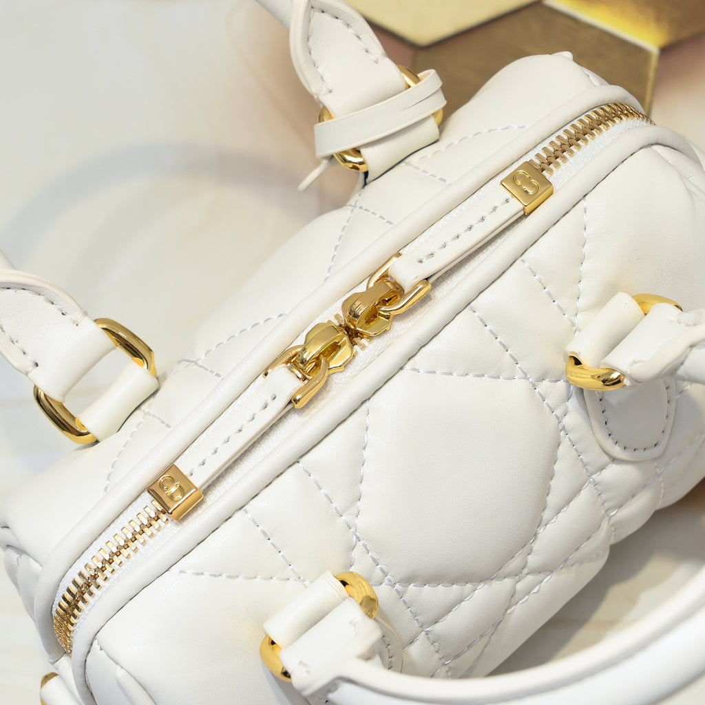 B1W15D32 Popular  leather bag