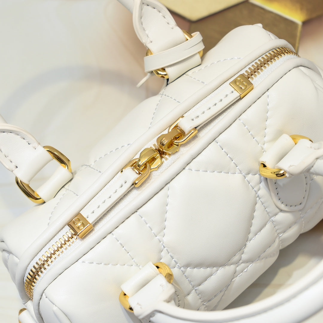 B1W15D32 Popular  leather bag