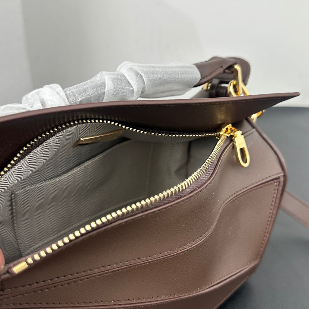 B1R46A9 Popular leather bag