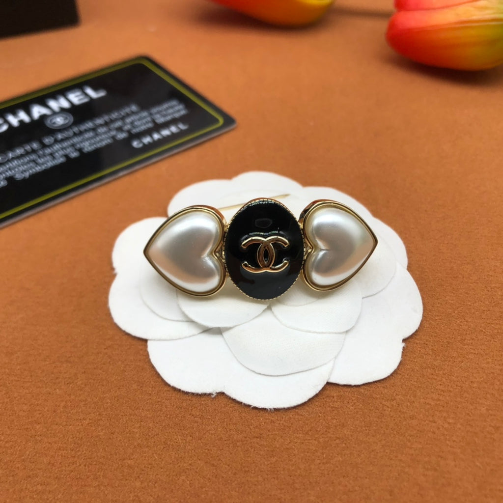 X14C858  Popular Brooch