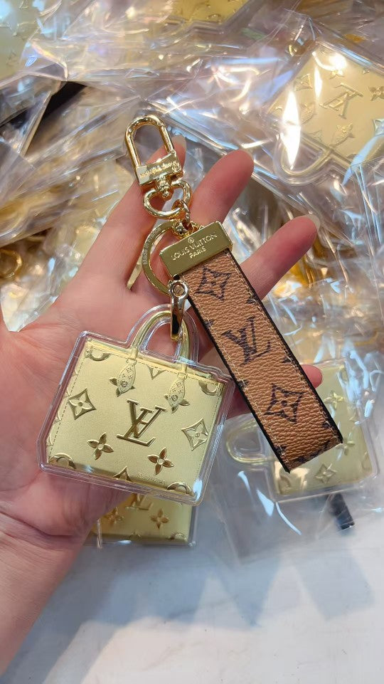 A1Z105E24 Popular bag 's charms accessories