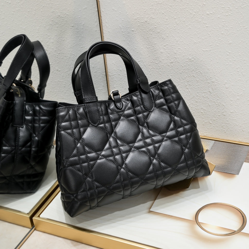 B12X44D359 Popular   leather bag 
